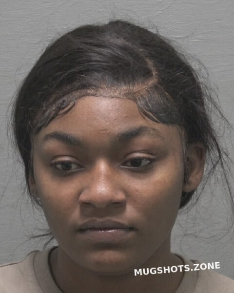 Moore Dynashia Kanesha 08092023 New Hanover County Mugshots Zone 0423