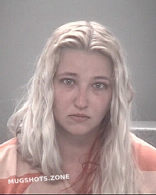 SCHOENWOLF MEGAN MARIE 07/04/2022 - Pasco County Mugshots Zone