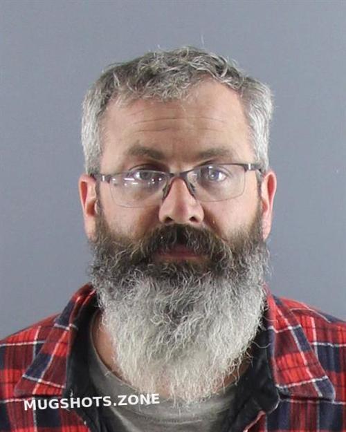 BROWN MARLIN CARL 04/11/2022 Peoria County Mugshots Zone