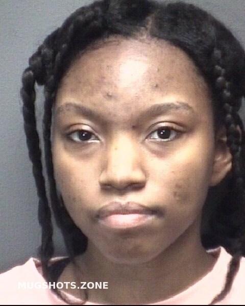 RIDDICK TRINA NICOLE 05/20/2022 - Suffolk Mugshots Zone