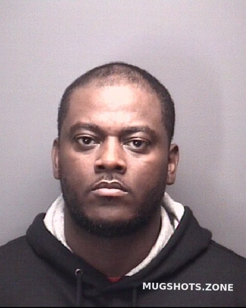 RIDDICK CHRISTOPHER M 12/14/2022 - Suffolk Mugshots Zone