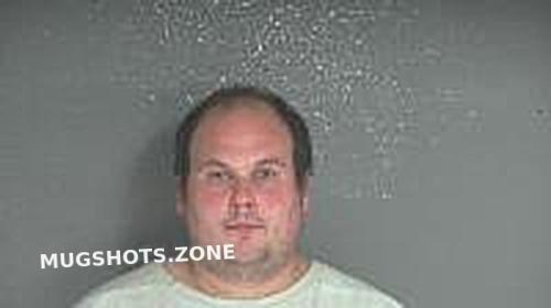 Wilcoxson Dustin Allen 08 27 2022 - Van Buren County Mugshots Zone