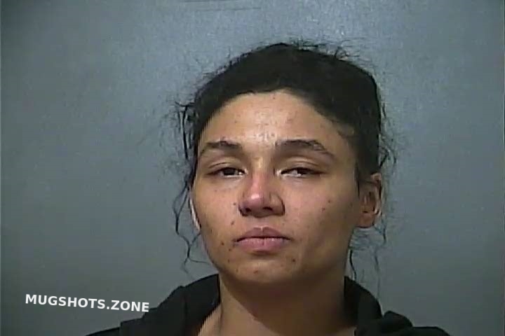 Mccombs Laqueeda Renee 06 02 2022 Vigo County Mugshots Zone