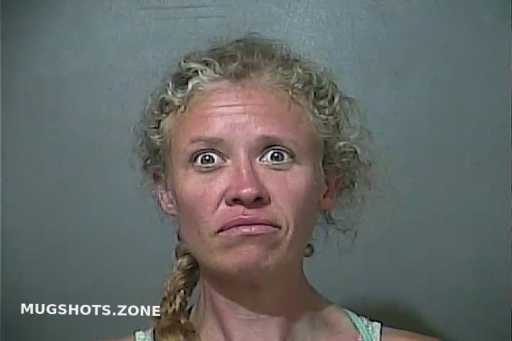 Holvey Julie Renee 06 23 2022 Vigo County Mugshots Zone