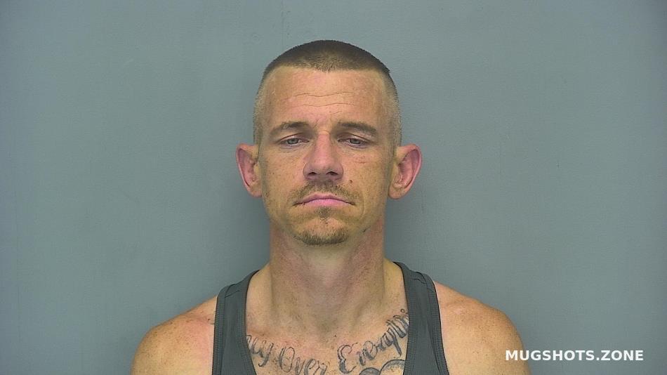 Hall Dustin 05 10 2023 Vigo County Mugshots Zone