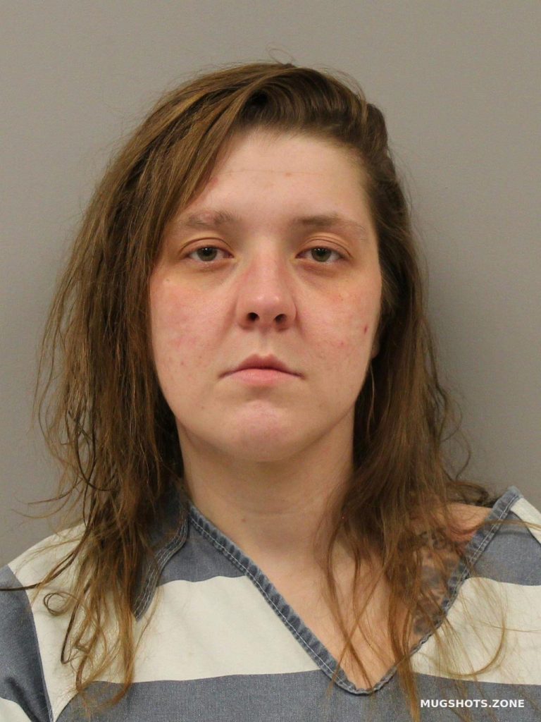 MACK BRITTNEY LORRAINE 04/08/2023 Warren County Mugshots Zone
