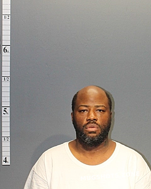 DAVIS DEMETRIUS L 08/31/2022 Western Tidewater Regional Jail Mugshots