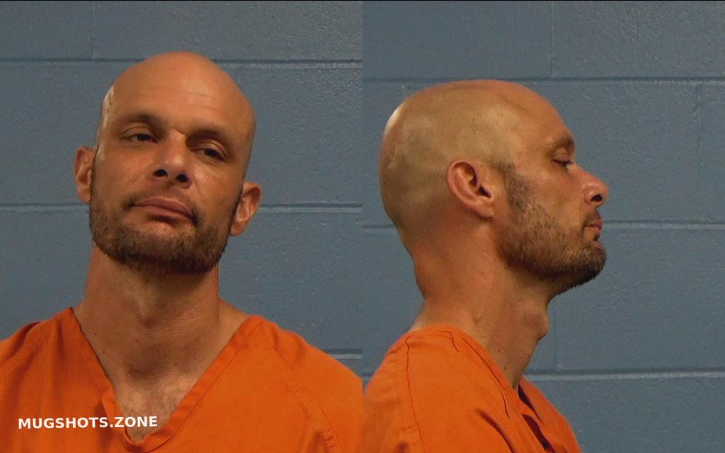 OUTLAW LANDON JOSIAH 08/10/2021 Williamson County Mugshots Zone