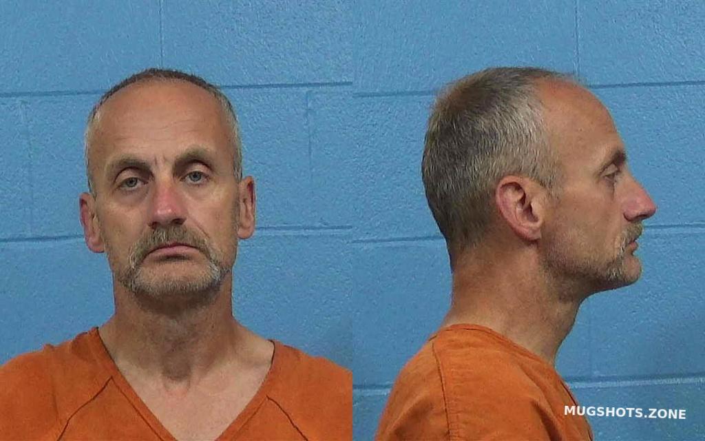 HOLTON CHRISTOPHER HAMPTON 04/11/2023 Williamson County Mugshots Zone