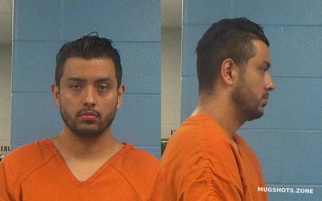 DIAZ ROBLES RICARDO 04/21/2023 - Williamson County Mugshots Zone