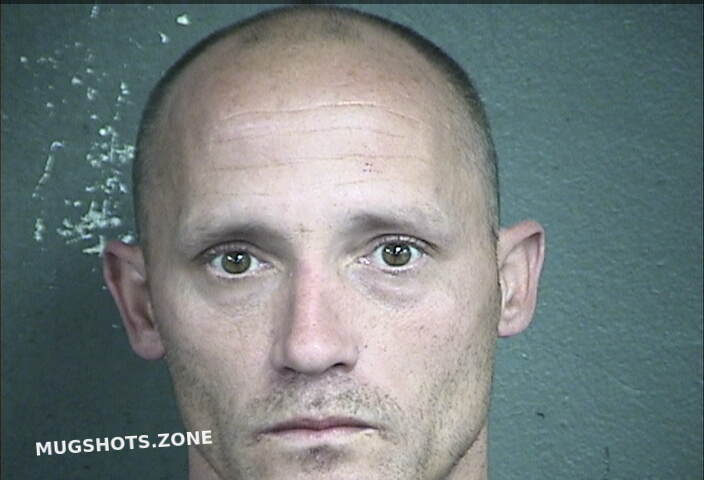 THOMAS JONATHAN DOUGLAS 04/04/2025 Wyandotte County Mugshots Zone